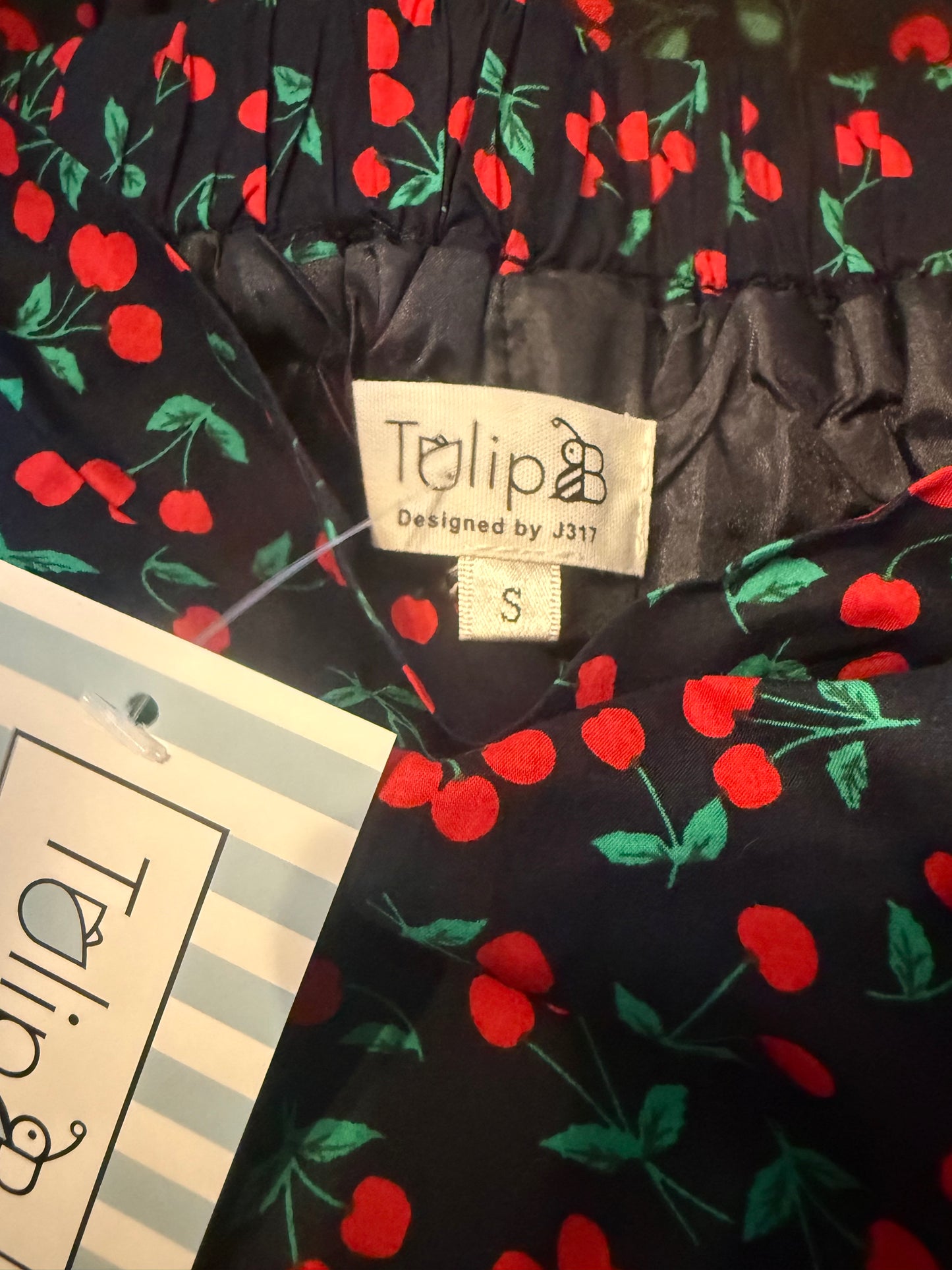 Tulip B Cherry Print Midi Skirt – Black/Red – Size Small – NWT